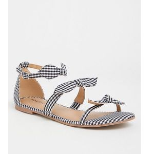 Torrid gingham 3-strap bow sandals 9 wide width